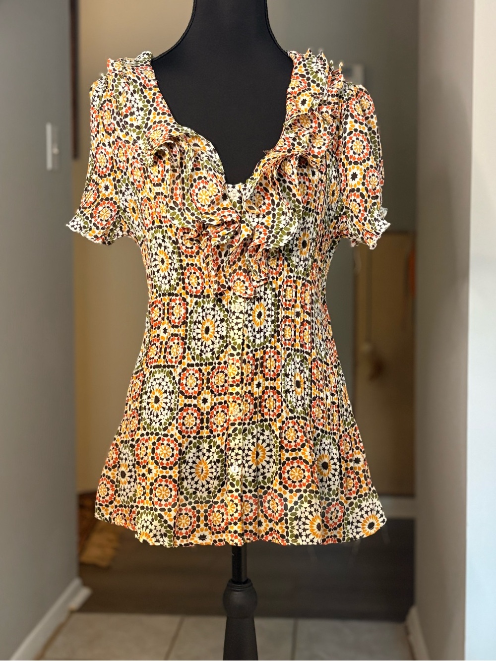 East 5th Floral Ruffle V-Neck Blouse in Yellow Green Orange